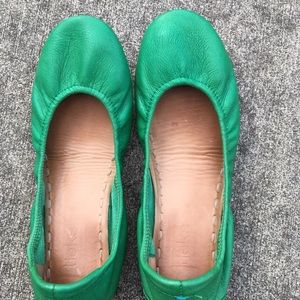 Like New Green Tieks